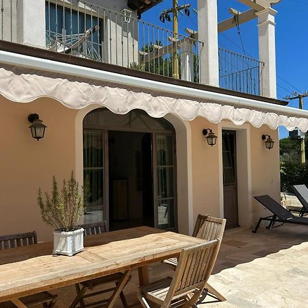 Villa Messina كابوليفيري المظهر الخارجي الصورة