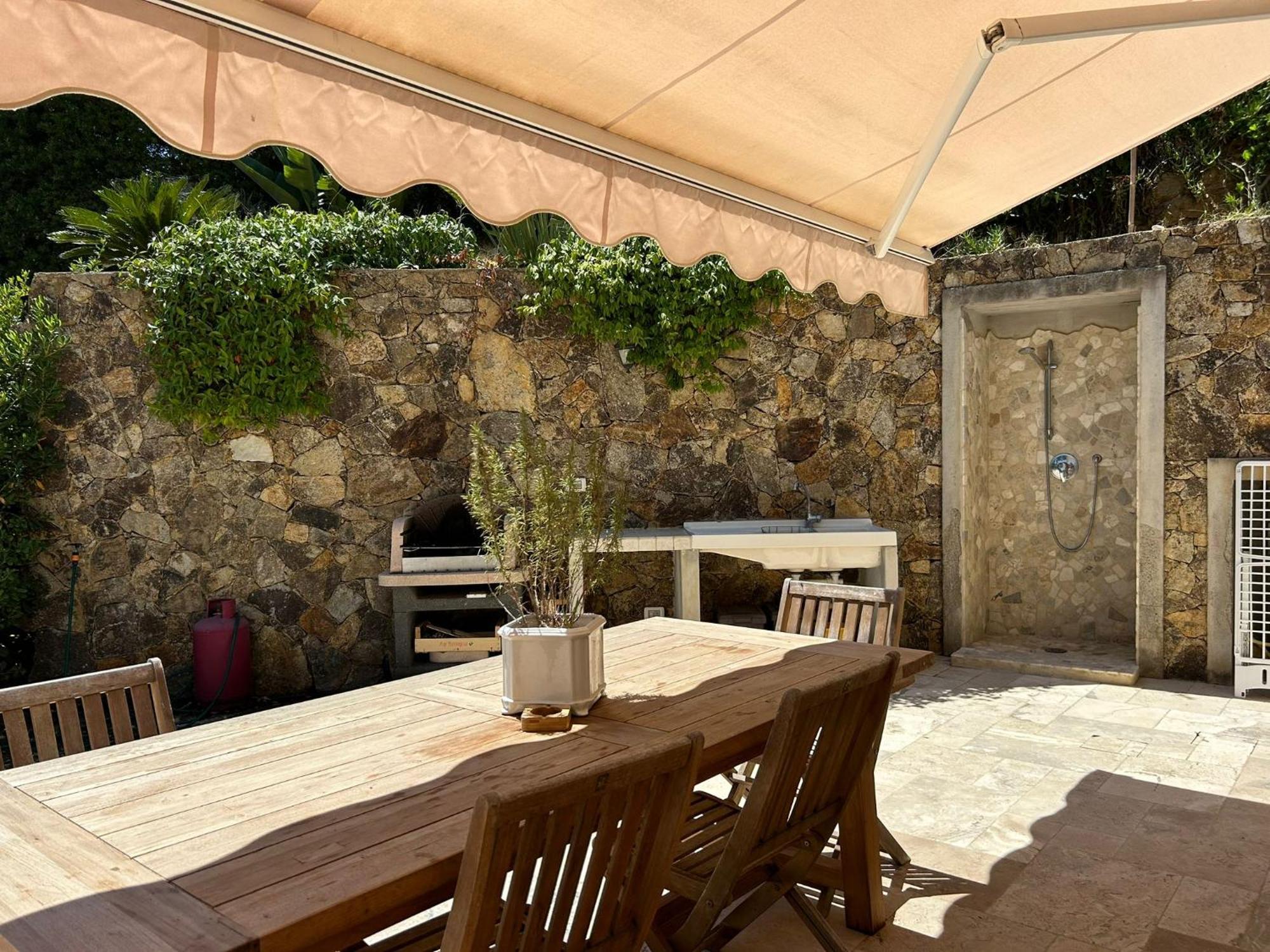 Villa Messina كابوليفيري المظهر الخارجي الصورة