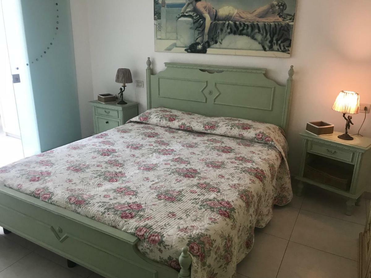 Villa Messina كابوليفيري المظهر الخارجي الصورة